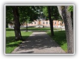 Joensuun kartanon päärakennus juhannuksena 2010.