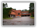 Sairaalan hallintorakennus.